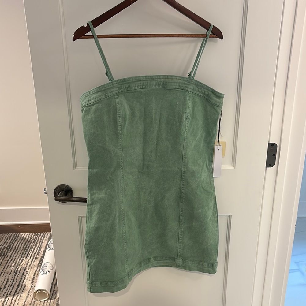 Green Strapless Dress
